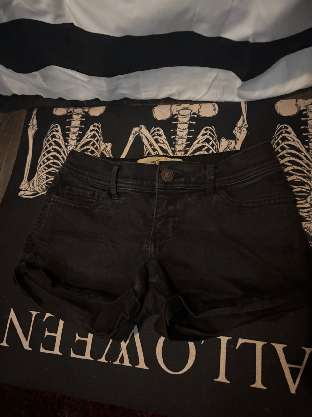 Hollister Black Women's Denim Shortie Shorts Low-Mid Rise